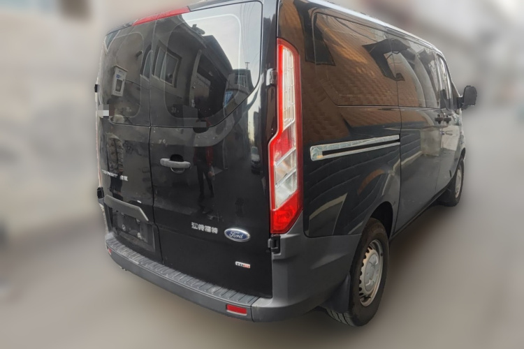 福特 全顺 2019款 2.0T柴油多功能商用车短轴低顶6座国VI车身外观7