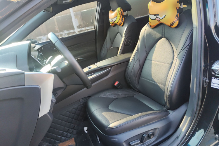 丰田 亚洲龙 2019款 双擎 2.5L XLE尊贵版 国VI中控内饰19