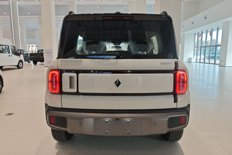 宝骏悦也Plus 2026款 301km咖啡创业版车身外观6004