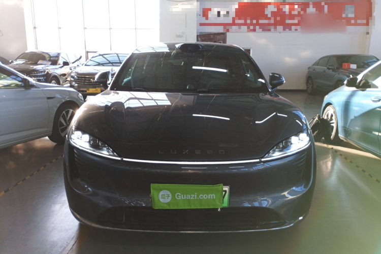 鸿蒙智行 智界R7 2025款 增程 251km Max车身外观6001