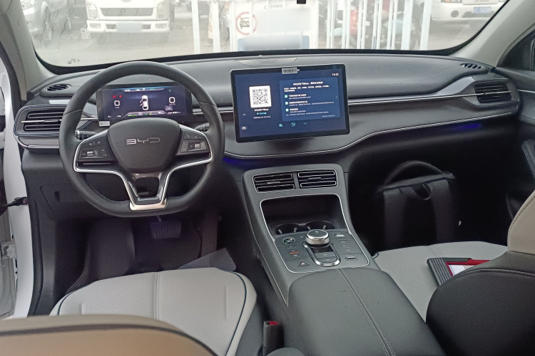 比亚迪 驱逐舰05 2024款 荣耀版 DM-i 120KM 旗舰型中控内饰7002
