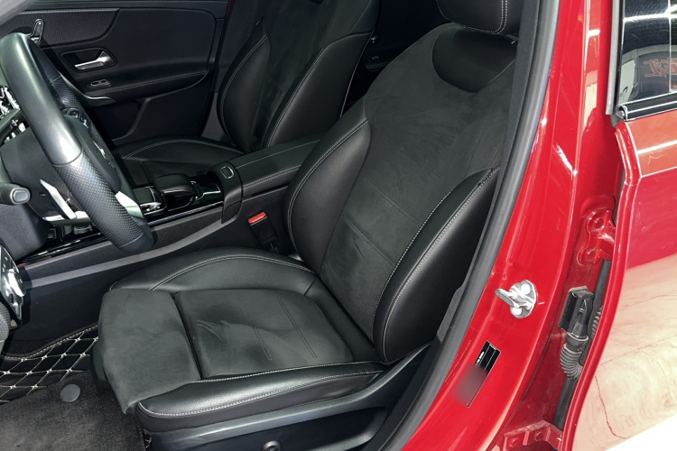 奔驰A级 2020款 A 200 L 运动轿车局部细节19