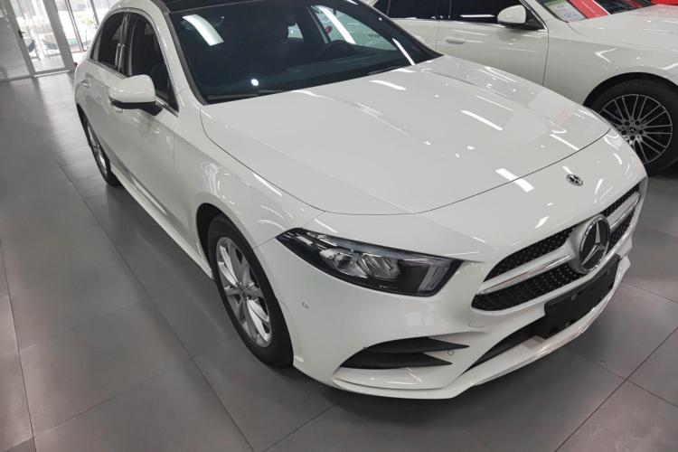奔驰A级 2022款 A 200 L 运动轿车时尚型车身外观6002