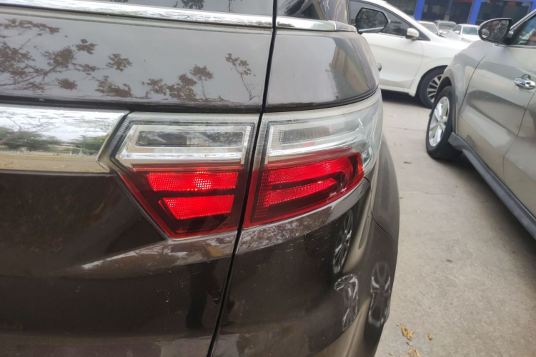 江铃 驭胜S330 2016款 1.5L GTDi 自动两驱尊贵版车身外观6006