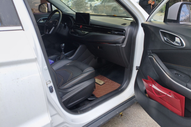 江汽集团 瑞风S4 2019款 1.6L 手动超越型局部细节9005