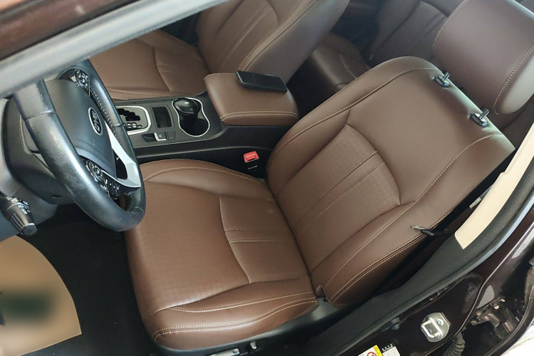 比亚迪S7 2016款 2.0T 自动尊贵型Plus局部细节19