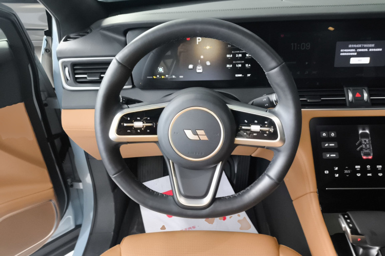 理想汽车 理想ONE 2021款 增程6座版中控内饰13