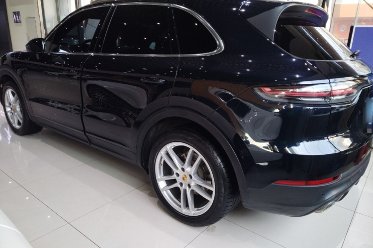 保时捷 2018款 Cayenne 3.0T车身外观4