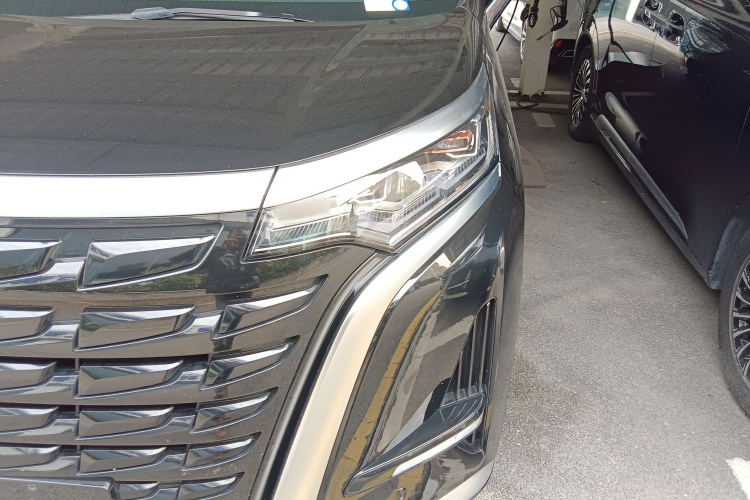 腾势D9 2022款 DM-i 1040 尊贵型局部细节36