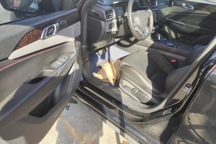 领克03 2020款 2.0TD 自动劲Pro版中控内饰20