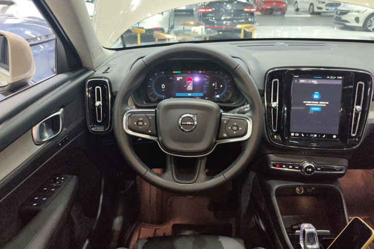 沃尔沃XC40 2024款 B4 四驱智远豪华版局部细节13