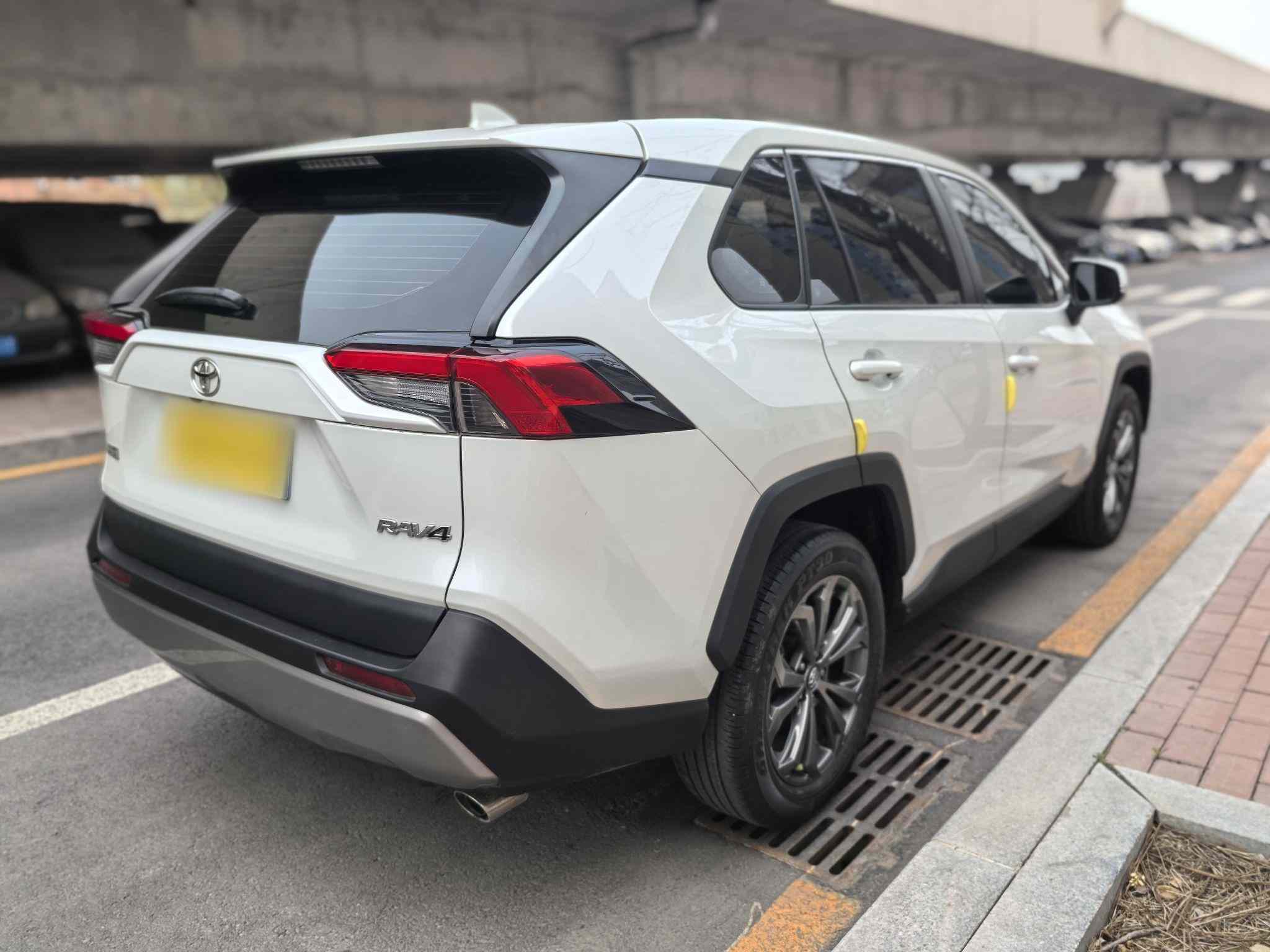 丰田 RAV4荣放 2023款 2.0L CVT两驱风尚版(5)