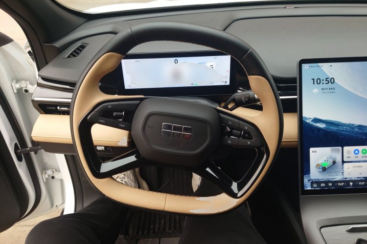 吉利银河 银河L6 2023款 125km 星舰中控内饰13