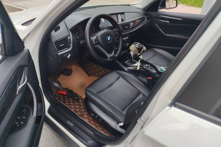 宝马X1 2015款 sDrive18i 时尚晋级版中控内饰19