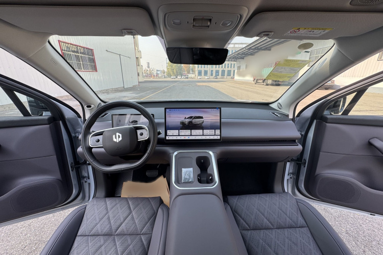 零跑汽车 零跑C16 2026款 增程 280激光雷达智尊版 5座中控内饰7003