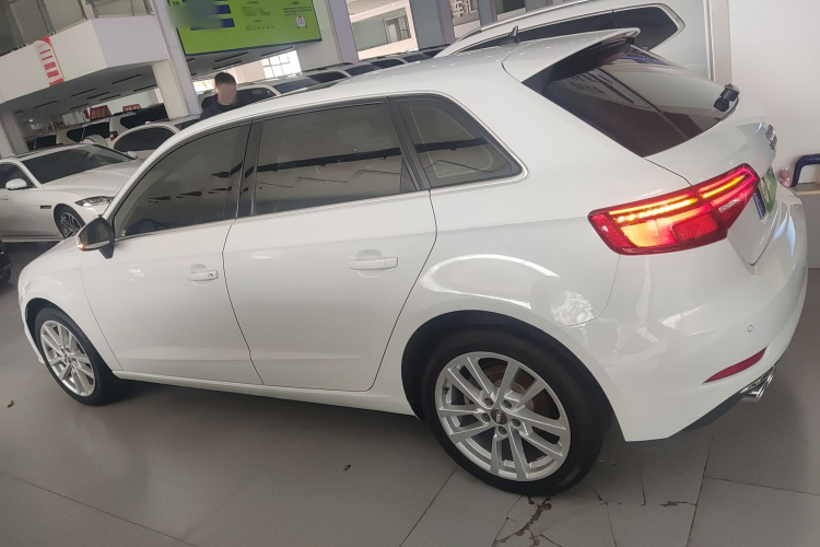 奥迪A3 2020款 改款 Sportback 35 TFSI 进取型 国VI车身外观6003