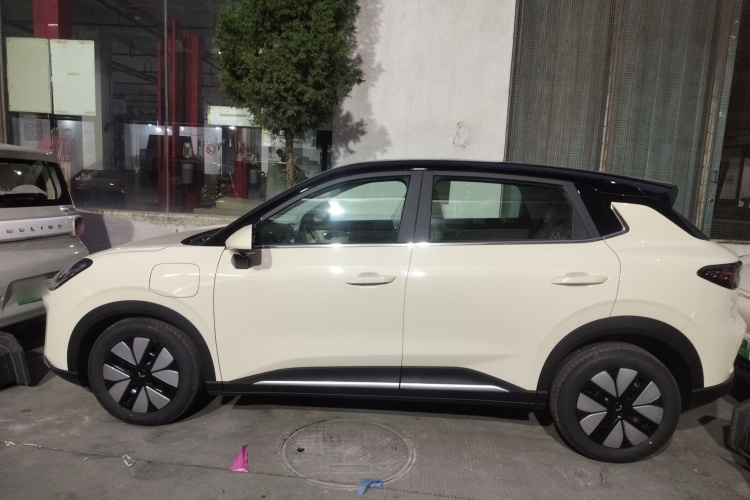 五菱汽车 缤果S 2025款 325km 尊享款车身外观4