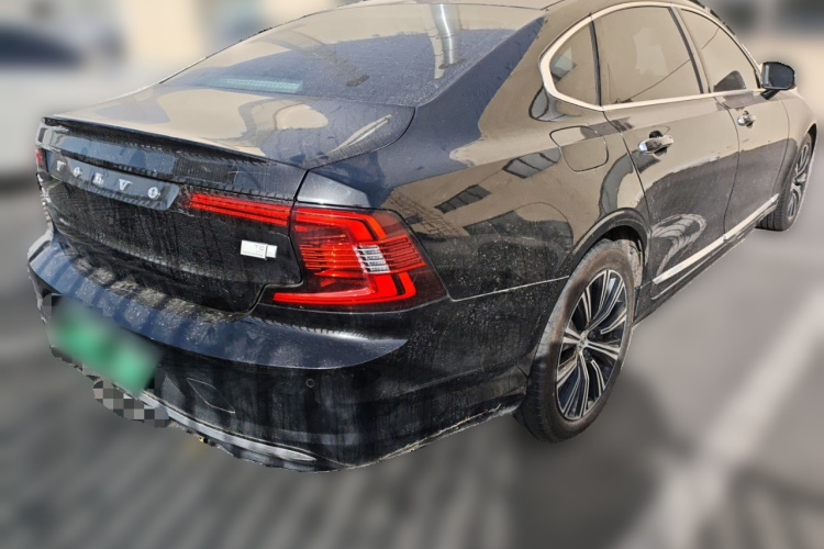 沃尔沃S90新能源 2021款 T8 E驱混动 智逸豪华版车身外观7