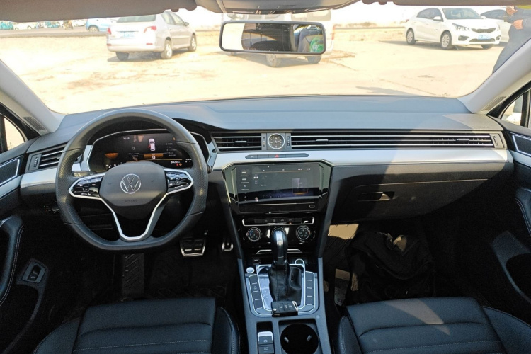 大众 迈腾 2025款 众享款 280TSI DSG舒适型中控内饰7002