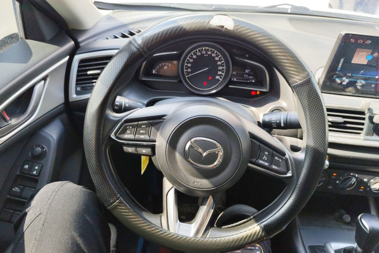 马自达3 昂克赛拉 2019款 云控版 三厢 1.5L 自动舒适型 国VI局部细节13