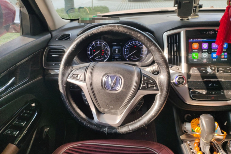 长安CS95 2017款 2.0T 四驱智劲版中控内饰13