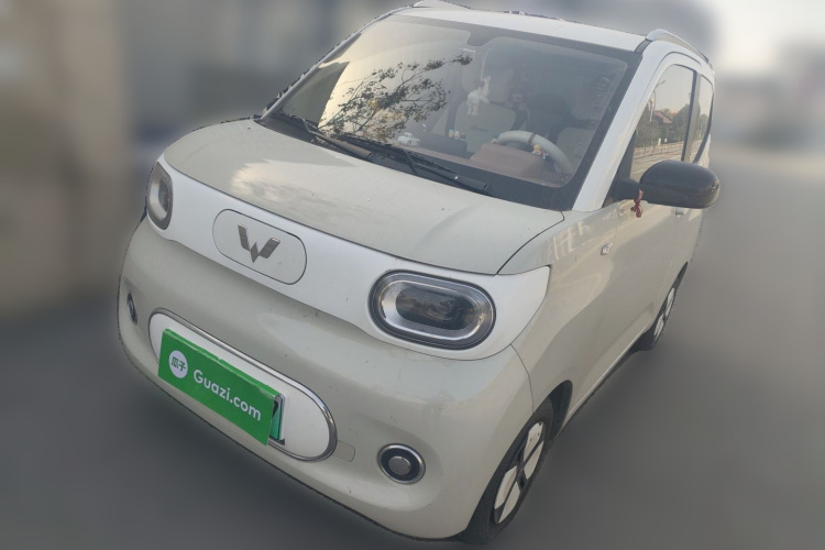 五菱汽车 宏光MINIEV 2024款 第三代 215km 进阶版车身外观1