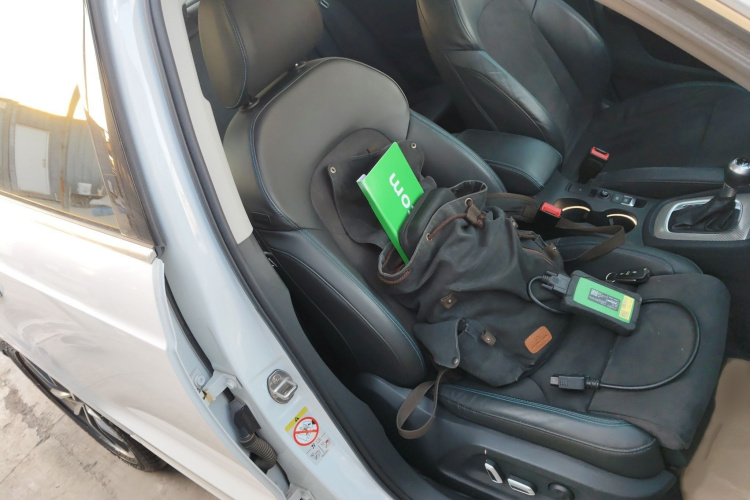 奥迪Q3 2018款 30周年年型 35 TFSI 运动型局部细节41