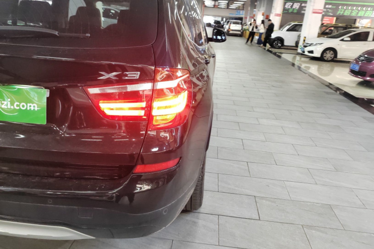 宝马X3(进口) 2014款 xDrive20i X设计套装车身外观9