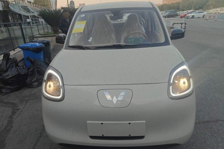 五菱汽车 宏光MINIEV 2025款 四门版 进阶款车身外观6001