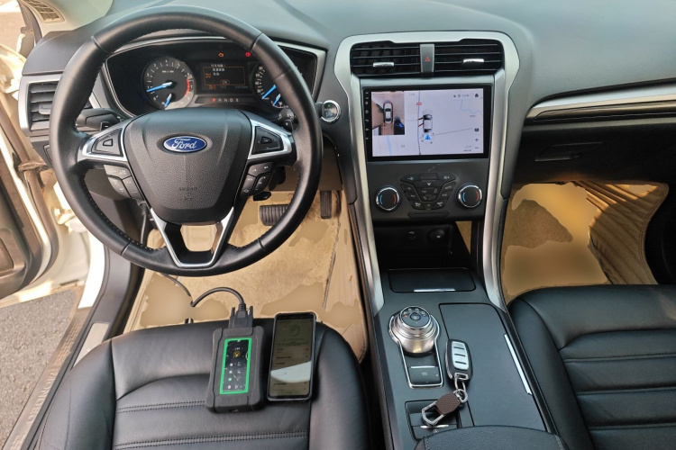 福特 蒙迪欧 2018款 EcoBoost 180 时尚型中控内饰12
