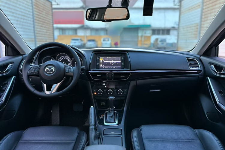 马自达 阿特兹 2015款 2.0L 蓝天豪华版中控内饰7001