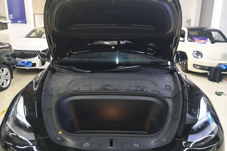 特斯拉 Model Y 2023款 长续航全轮驱动版局部细节24