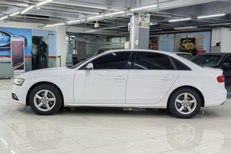 奥迪A4L 2015款 35 TFSI 自动标准型车身外观6006