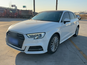 奥迪A3 2018款 30周年年型 Sportback 35 TFSI 时尚型