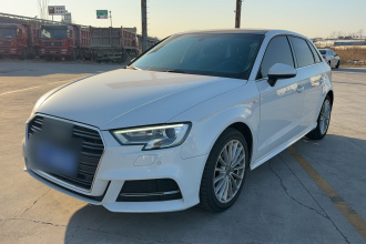 奥迪A3 2018款 30周年年型 Sportback 35 TFSI 时尚型