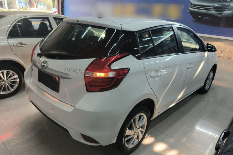丰田 YARiS L 致炫 2016款 改款 1.5G CVT炫动版车身外观6005