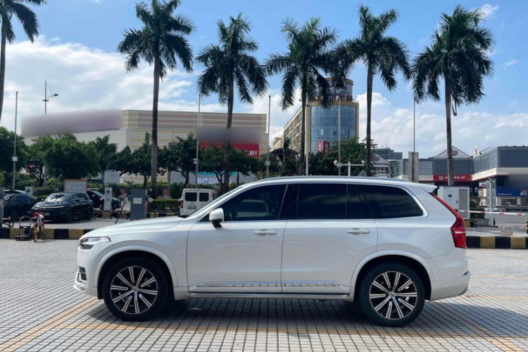 沃尔沃XC90 2020款 改款 T6 智逸豪华版 7座车身外观6009