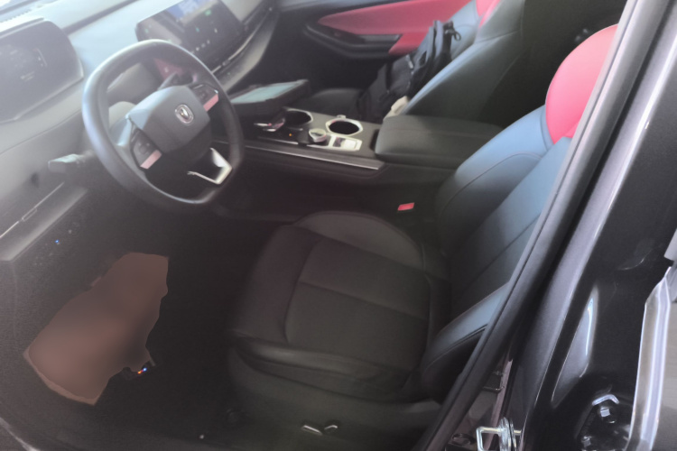 长安CS55PLUS 2022款 第二代 1.5T DCT尊贵型中控内饰19