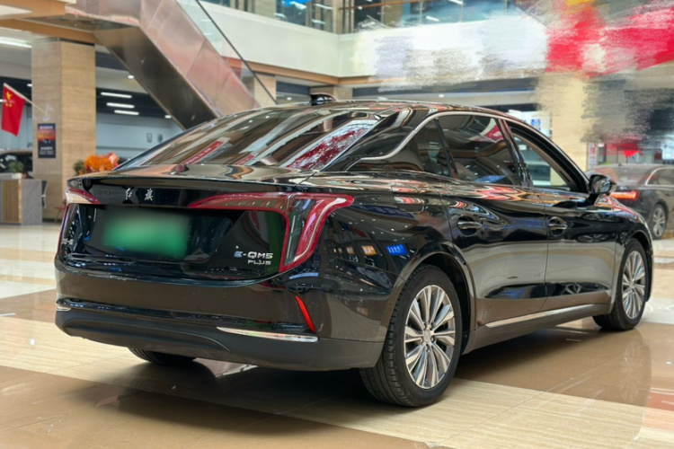 红旗E-QM5 2023款 620km PLUS车身外观6008