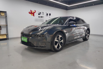 极氪001 2022款 超长续航单电机 WE版