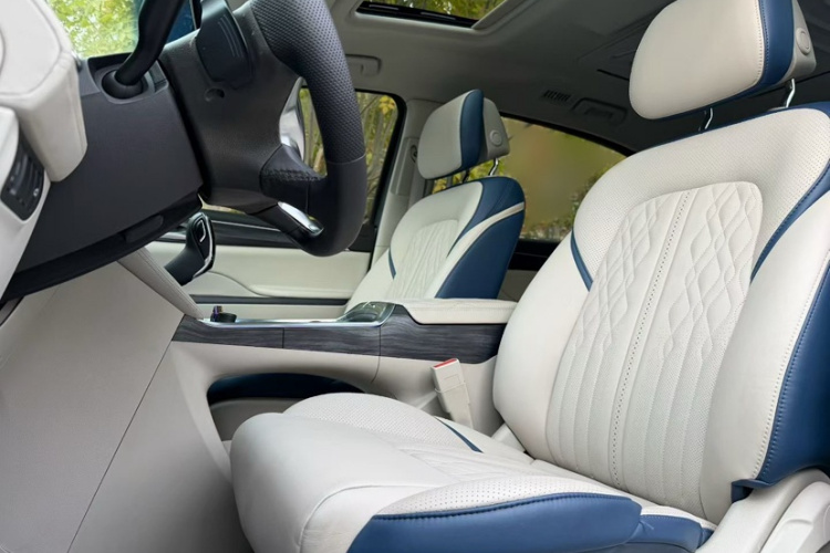 别克GL8 2023款 ES陆尊 舒适型中控内饰7003