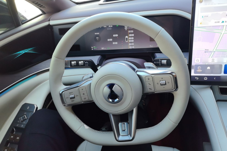 腾势Z9GT 2024款 1100四驱Max版局部细节13