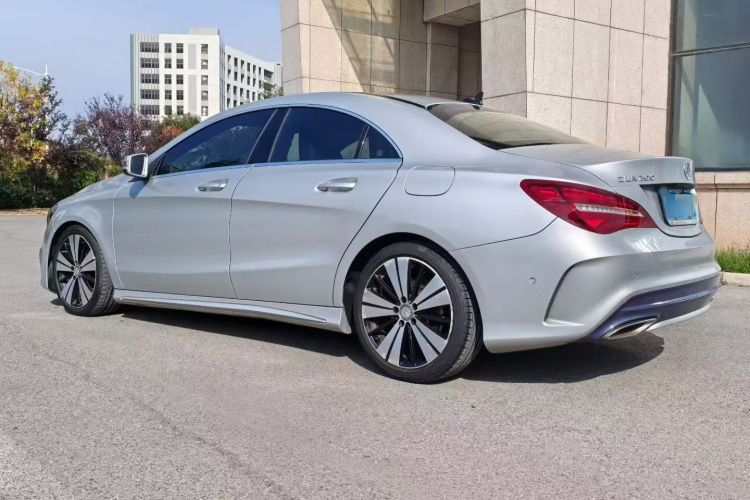 奔驰CLA 2017款 CLA 200 时尚型车身外观6006