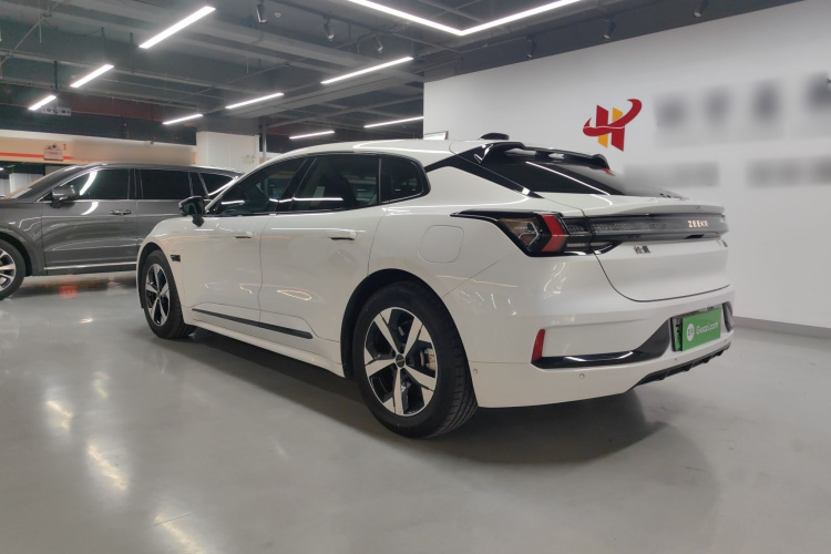 极氪001 2022款 长续航双电机 WE版车身外观6006