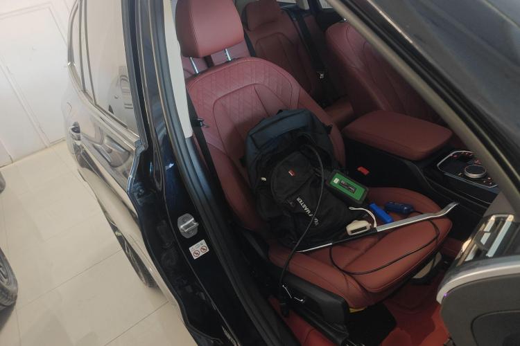 宝马X3 2023款 改款 xDrive30i 领先型 M曜夜套装中控内饰41