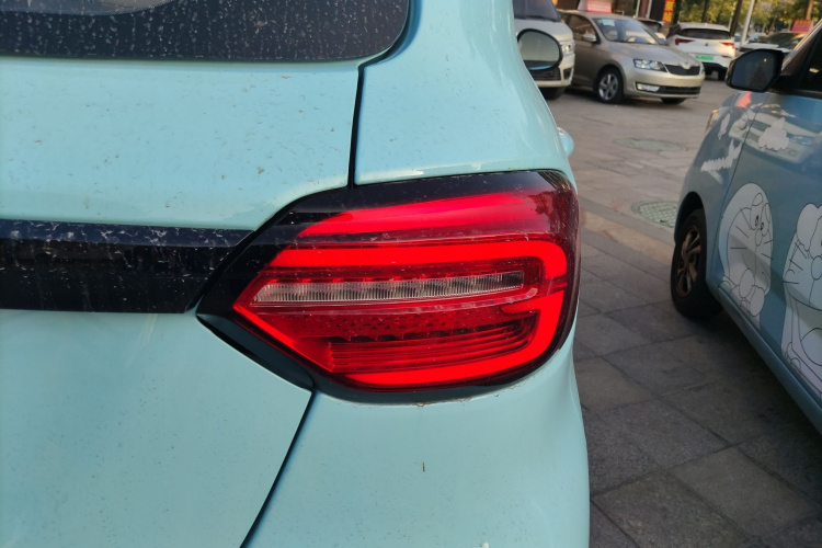 零跑汽车 零跑T03 2025款 310舒享版车身外观9