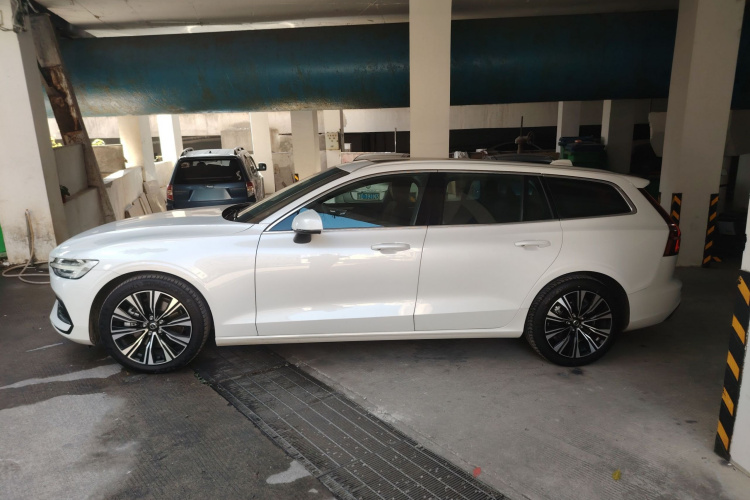沃尔沃V60 2024款 B5 智远豪华版车身外观6003