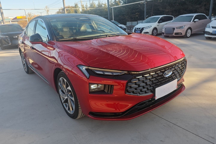 福特 蒙迪欧 2025款 2.0T EcoBoost 至尊型车身外观3