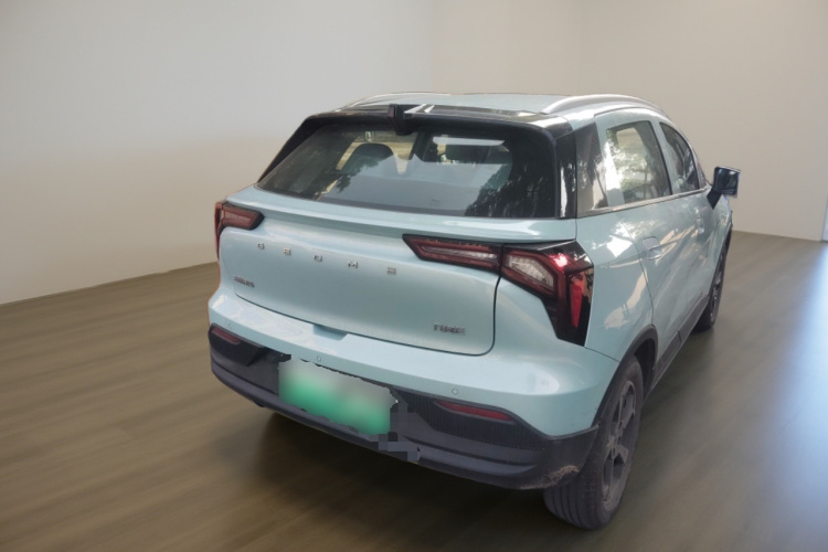 吉利几何E萤火虫 2024款 401km 萤光车身外观7