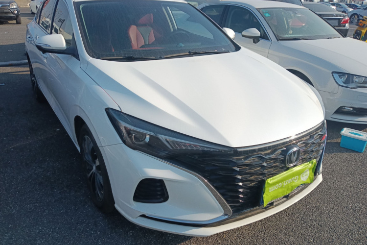 长安 逸动 2021款 PLUS 蓝鲸NE 1.4T GDI DCT旗舰型车身外观3